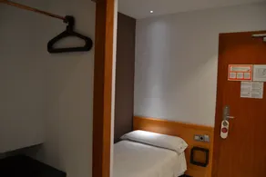 Hostal Apolo - Chambre