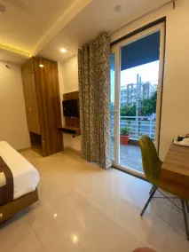 Posh Residency - Rom