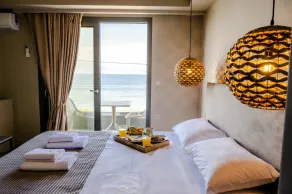 Theros Suites - Habitación