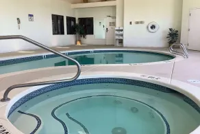 Baymont Inn & Suites by Wyndham Holbrook - Pool