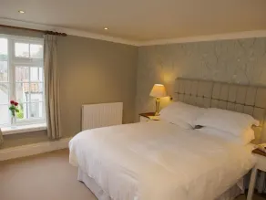The Wellington Heifer - Room