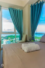 Mactan Newtown Condo with Pool access - Chambre