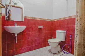 Hotel O Gayatri Residence - Bathroom