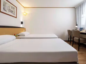 Campanile Hotel & Restaurant Gent - Room