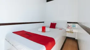 RedDoorz Plus at Villa Gloria Taguig - Chambre