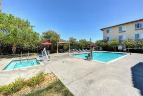 Holiday Inn Express Hotel & Suites Manteca by IHG - Basseng