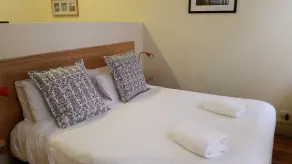 Flinders Lane Apartments - Rum