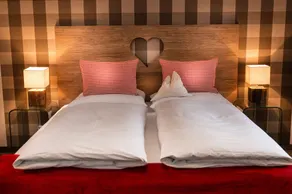 Bayern Resort Hotel - Adults only - mit Zugspitzblick - Eibsee-Nähe - Wellnessbereich - Naturpool im Sommer - Room