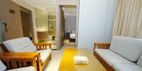 Pristine Hotel - Vue de la chambre