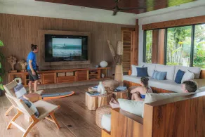 Lamangata Luxury Surf Resort - Reception