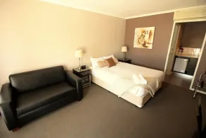 Pevensey Motor Lodge - Room