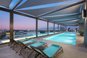 DoubleTree By Hilton Antalya City Centre - Piscina