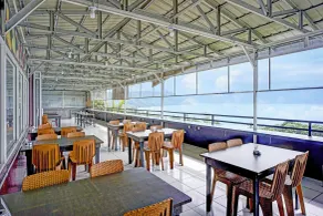 Collection O Gapura Hotel Near Parapat Penatapan Danau Toba - Restaurant