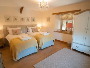 May Blossom Barn - Interior