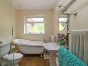 Plummers Water - Bathroom