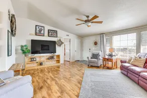 Furnished Patio! Group Desert Escape in Morristown - Interiör