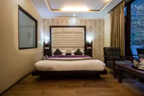 HUKAM'S HOLIDAY HOME by HHH - Room