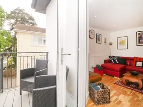 Apartment 4 10 Somers Court - Interiör