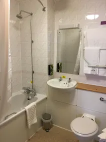 The Mount By Greene King Inns - Bathroom