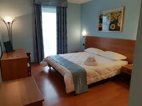 Risthotel Airport - Room