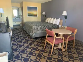 Days Inn by Wyndham Byron - Chambre