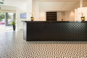 Bay Plaza Hotel - Réception