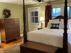 The Farmhouse Bed and Breakfast - Rum