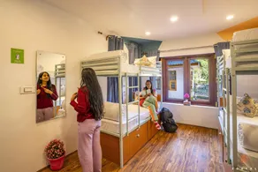 Zostel Pahalgam - Room