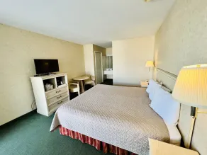 Court Plaza Inn & Suites of Mackinaw - Chambre
