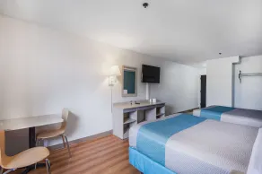 Motel 6-Lawrence, KS - Chambre