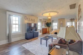 The Village Loft ~ Boutique Dtwn New London Stay - Innvendig