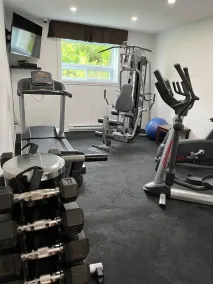 Econo Lodge Hotel Brossard - Salle de remise en forme