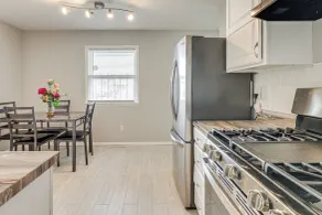 6 Mi to Downtown Columbus: Quiet Home w/ Yard - Innvendig