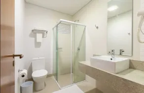 Tri Hotel Executive Brusque - Bathroom