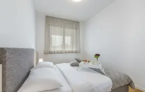 Maj Premium Residence - Room