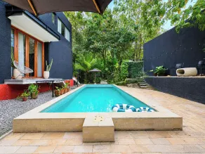 Guru Giri Forest Cabin Villa Yogyakarta - Pool