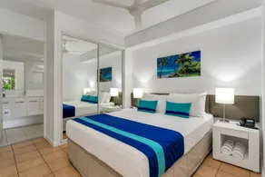 Port Douglas Apartments - Adults Only Oasis - Room