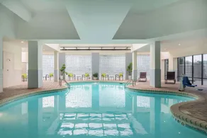 Embassy Suites Hotel Charlotte - Piscine