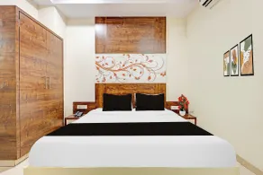 Super OYO Collection O Vizag International Cricket Stadium - Habitación