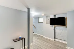 Apt w/ Pool & Hot Tub - Near NYC & Airport! - Interior
