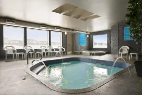 Days Inn by Wyndham Regina - Piscine