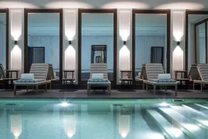 J.K. Place Paris - Piscine