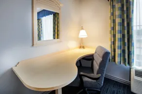 Hampton Inn & Suites Cape Cod-West Yarmouth - Chambre