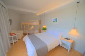 Elea Beach Hotel - Zimmer