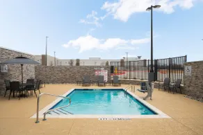 Fairfield by Marriott Inn & Suites Dallas McKinney - Piscine