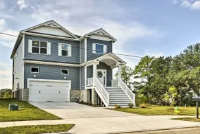 Waterfront Paradise w/ Deck ~ 1/2 Mi to Beach - Interiør