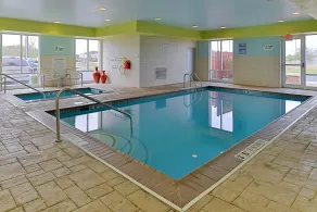 Holiday Inn Express & Suites Terre Haute by IHG - Piscine