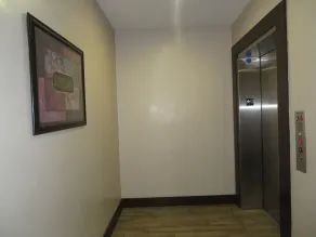 2 Bed 2 Bath in Studio City - Lobby