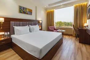 Clarks Inn Suites Agra Near Tajmahal - Værelse