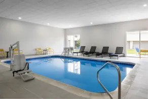 Hampton Inn Terre Haute - Pool